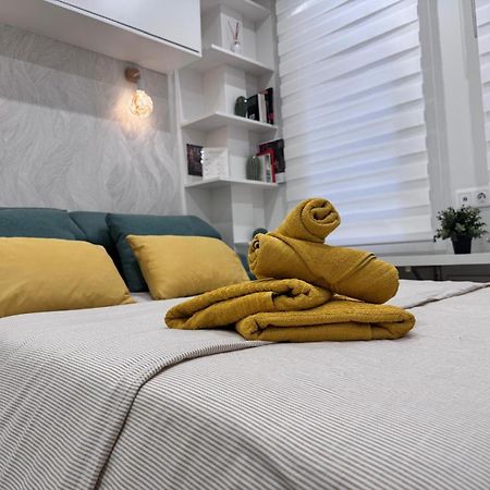Estudio Ideal Para 2 Personas Málaga Exteriör bild