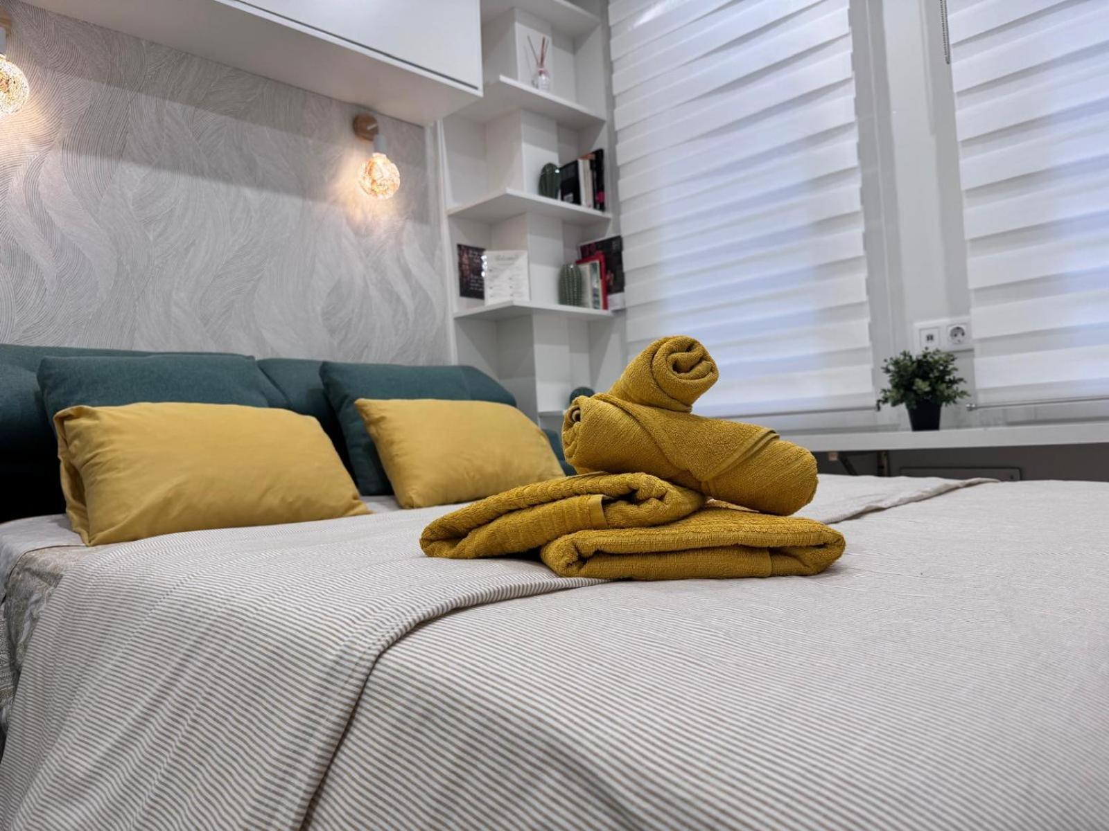 Estudio Ideal Para 2 Personas Málaga Exteriör bild